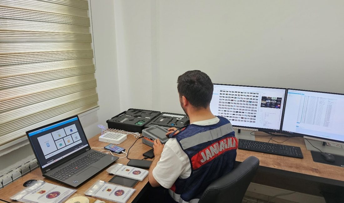 Burdur İl Jandarma Komutanlığı ekipleri tarafından yapılan siber denetimlerde terör