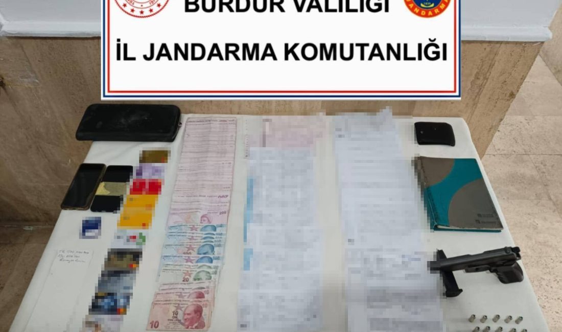 Burdur İl Jandarma Komutanlığı ekipleri tarafından düzenlenen tefecilik operasyonunda gözaltına