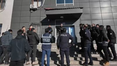 Bingöl’de günübirlik ev ve kiralık araç firmaları denetlendi. İl Emniyet