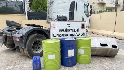 Mersin’de jandarma ekiplerinin yaptığı çalışmada tırın akaryakıt tankıyla getirilen 680