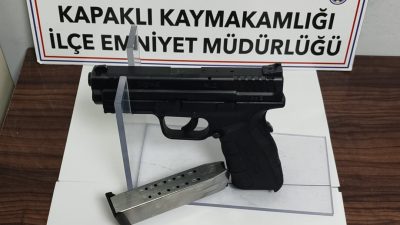 Tekirdağ’ın Kapaklı ilçesinde polis ekipleri tarafından yapılan çalışmalarda bir aranan