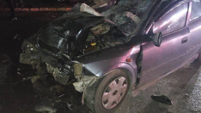 Afyonkarahisar'da otomobil ile otobüsün çarpışması sonucu meydana gelen trafik kazasında