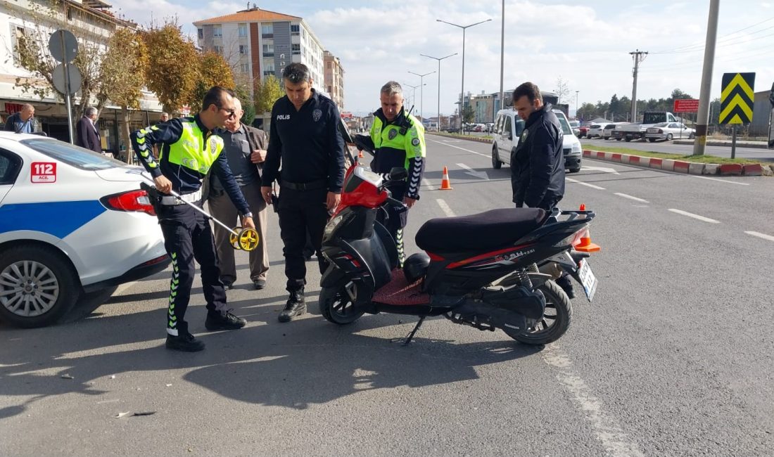 Kütahya’nın Tavşanlı ilçesinde meydana gelen trafik kazasında motosiklet sürücüsü yaralandı.