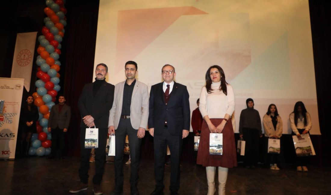 Kars Vali Ziya Polat’ın öncülüğünde uygulamaya konulan eğitimdeki vizyon projesi