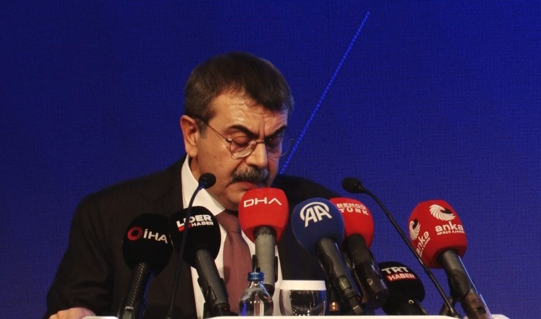 Milli Eğitim Bakanı Yusuf Tekin, "Milli Eğitim Bakanlığı (MEB), toplumda