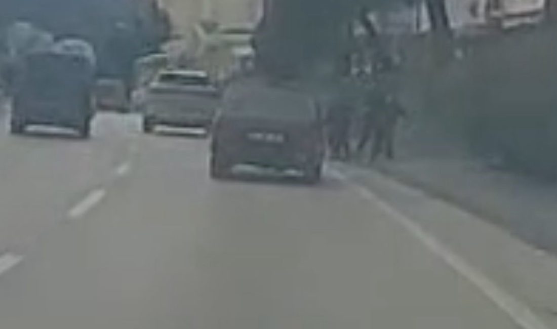 Çocukların üzerine araç sürdü, hiçbir şey olmamış gibi devam etti.