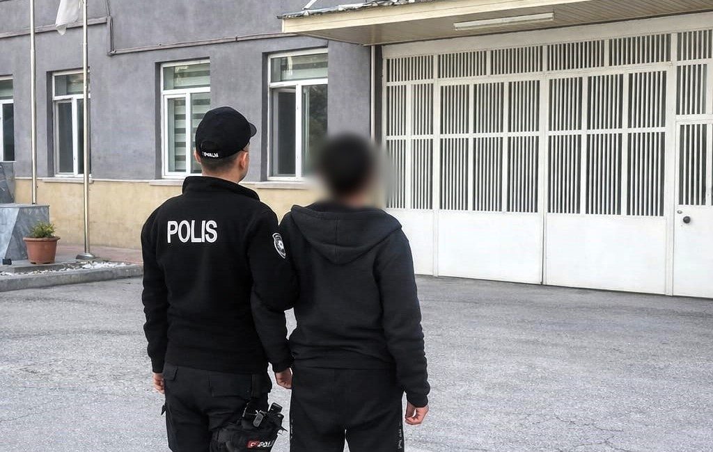 Afyonkarahisar’da hırsızlık suçundan 4 yıl 1 ay 15 gün hapis