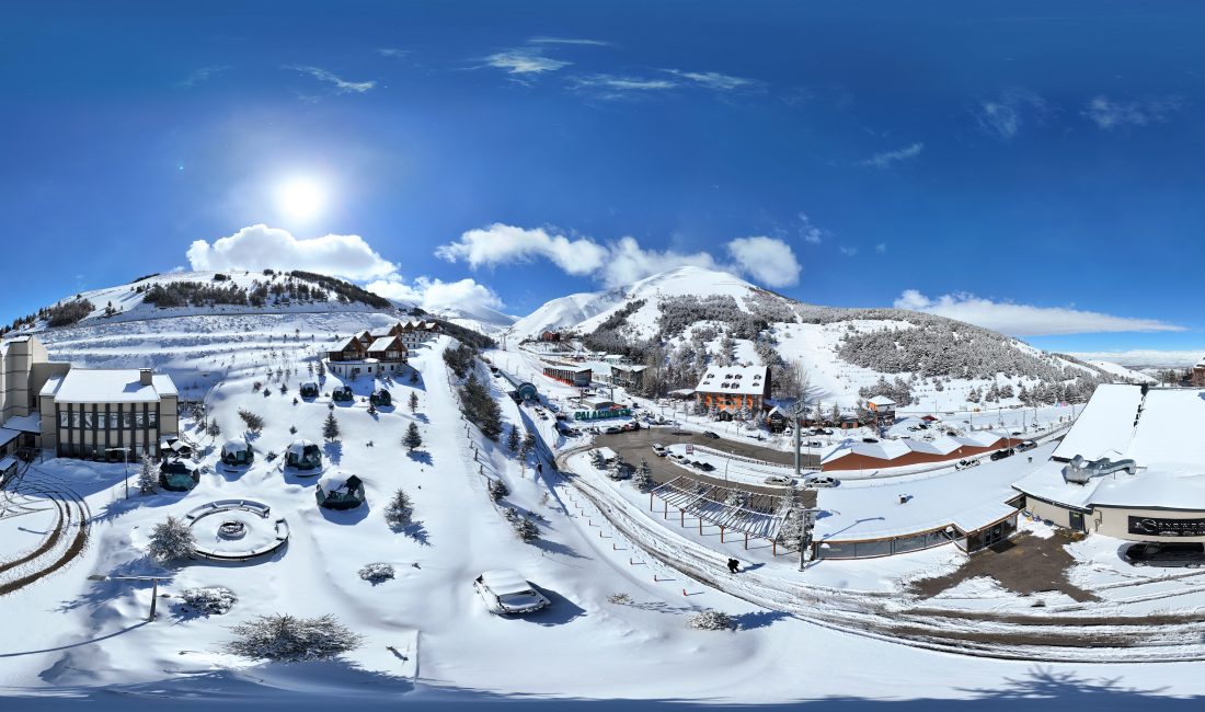 Erzurum’da iki gündür etkili olan kar yağışı Palandöken Kayak Merkezi’ni