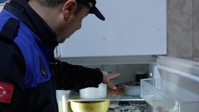 Şehitkamil Belediyesi zabıta ekipleri tarafından ilçe genelinde vatandaşların sağlıklı, güvenilir