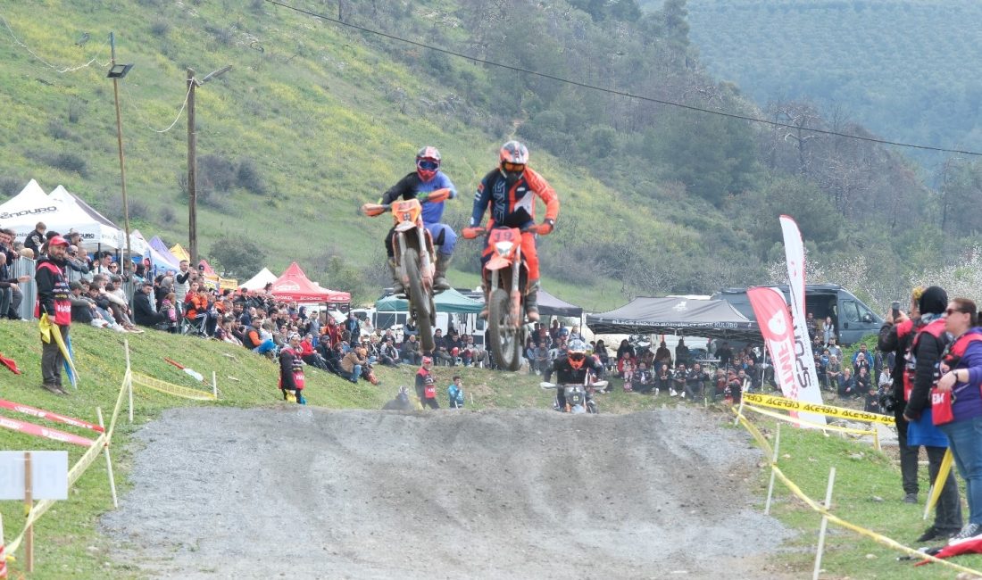 Türkiye Süper Enduro Şampiyonası'nda sezonun açılış yarışları İznik’te yapıldı.