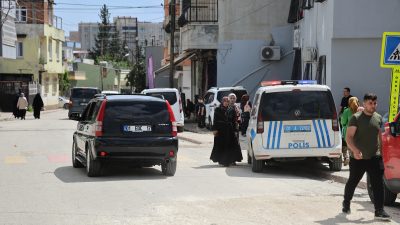  Adana'da bir ortaokulun çevresinde duyulan silah sesleri paniğe yol