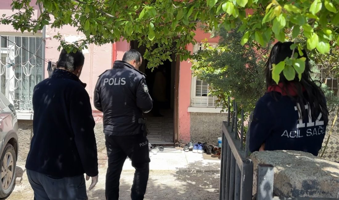 Aksaray'da ekmek satışını yaptıktan sonra evine dönen yaşlı adam karısını