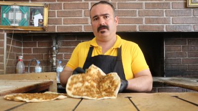 Sivas'ta sattığı 50 TL'lik lahmacunla gündeme gelen Selahattin Yapalı, lahmacunun